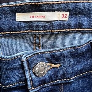 Levi's 711 Skinny Jeans in Deep Blue